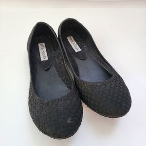 Steve Madden Woven Black Flats